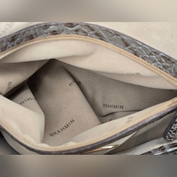 Brahmin Melbourne Lisa Dome Satchel! - Picture 14 of 16